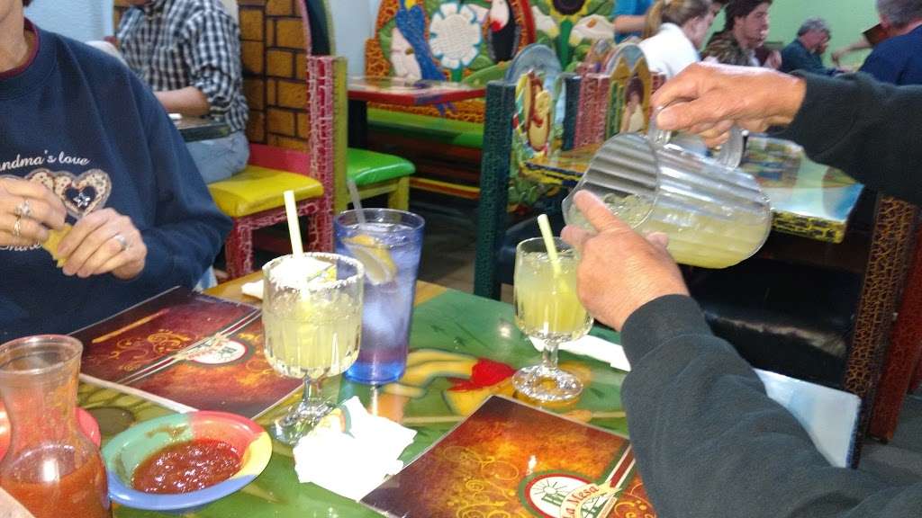 La Mesa Mexican Restaurant | 116 Harvest Dr, Louisburg, KS 66053, USA | Phone: (913) 837-3455