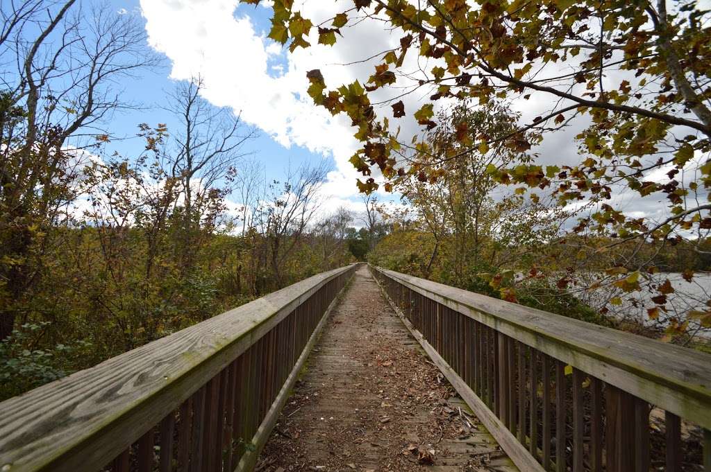 Piscataway Park; Accokeek Creek Boardwalk | 2613-2687 Bryan Point Rd, Accokeek, MD 20607, USA