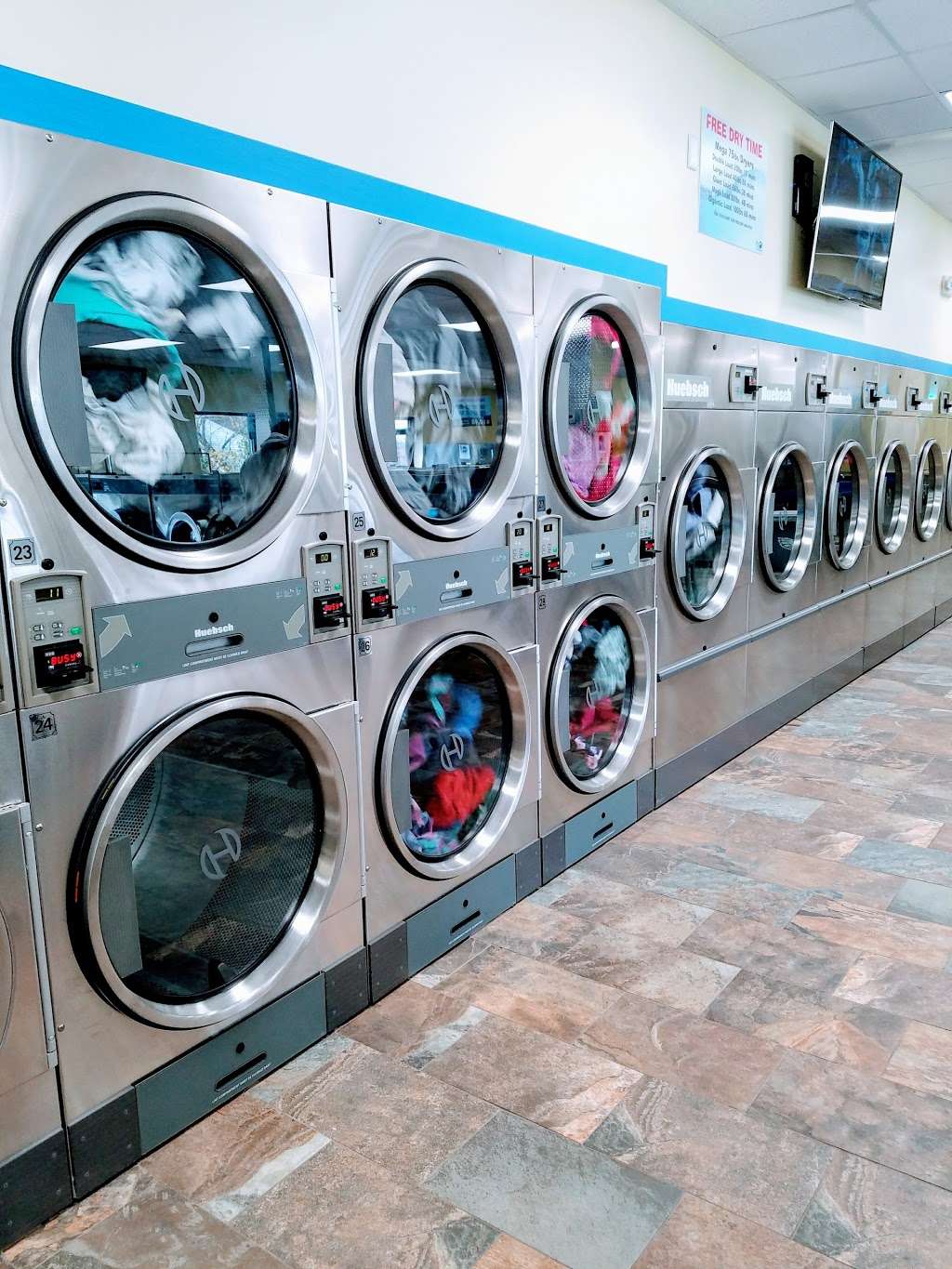 h2o Laundromat + Dry Clean | 8207 Stenton Ave, Philadelphia, PA 19150, USA | Phone: (267) 647-9274