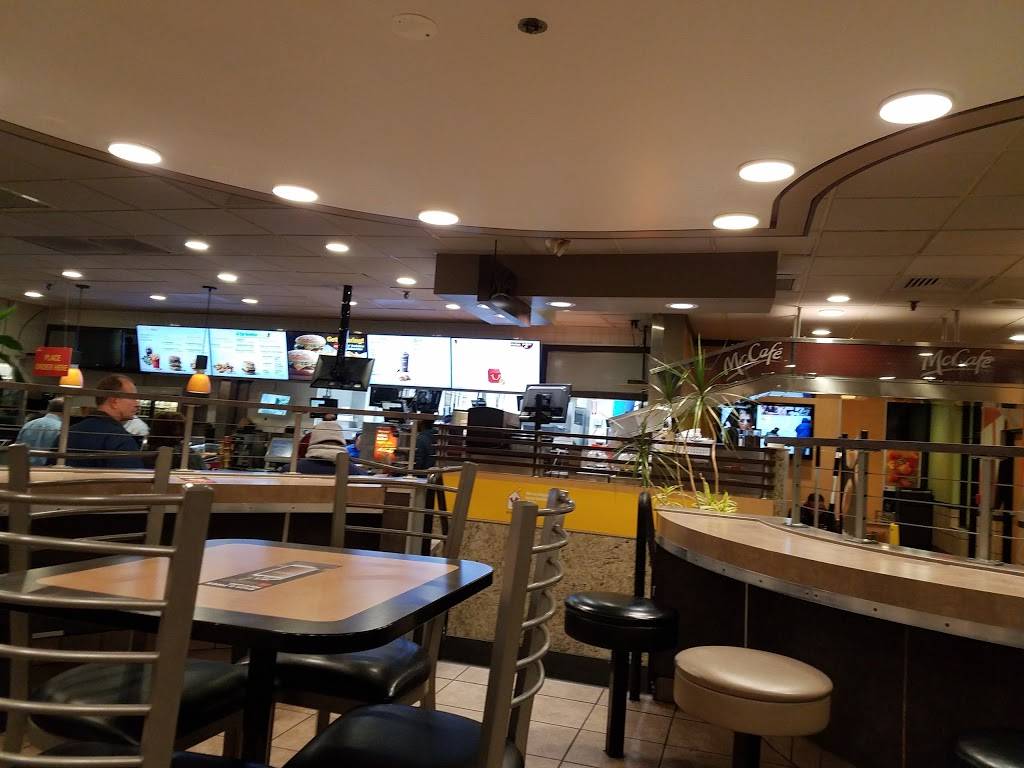 McDonalds | 333 Montvale Ave, Woburn, MA 01801, USA | Phone: (781) 933-8927