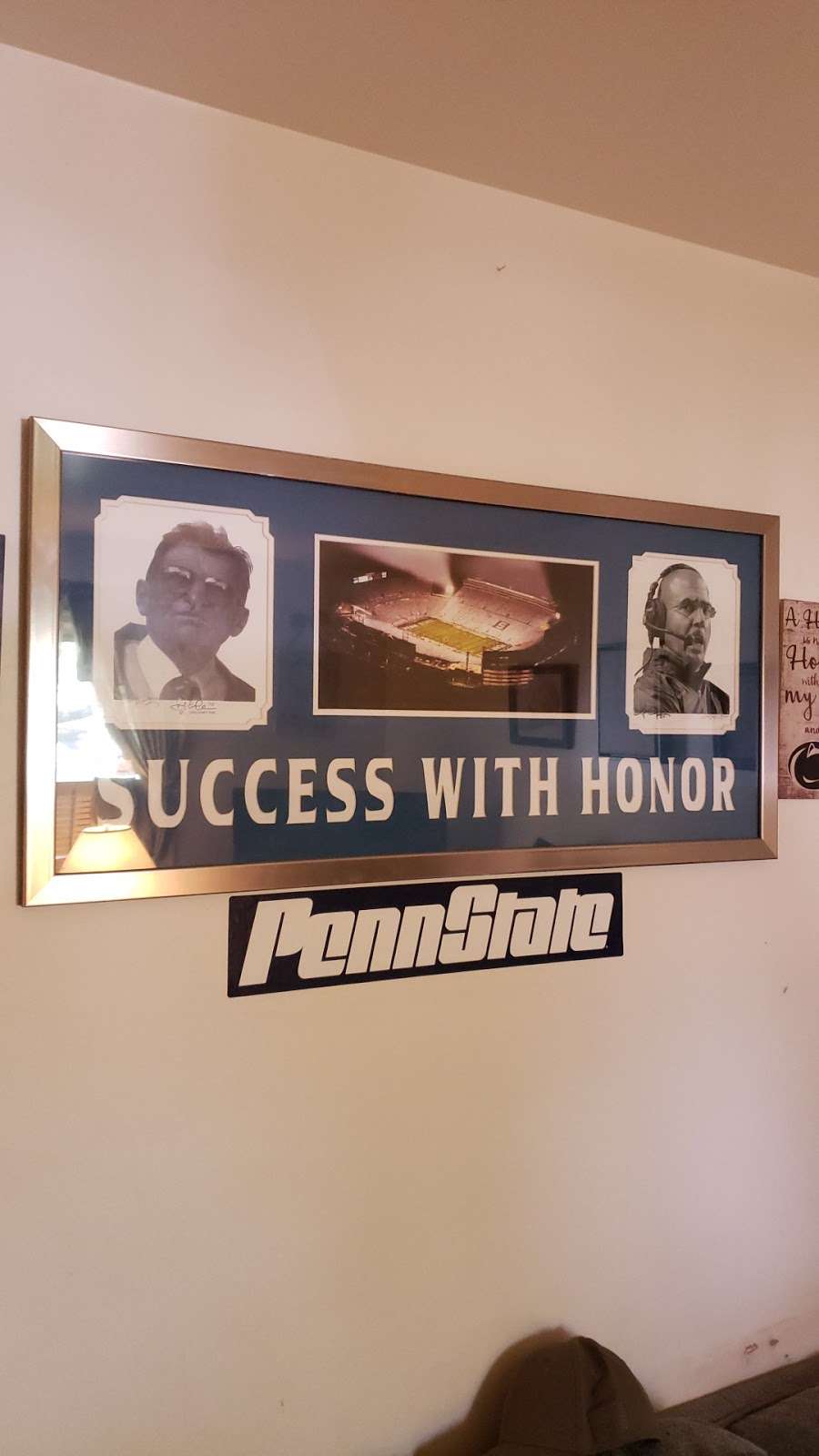 fan cave store