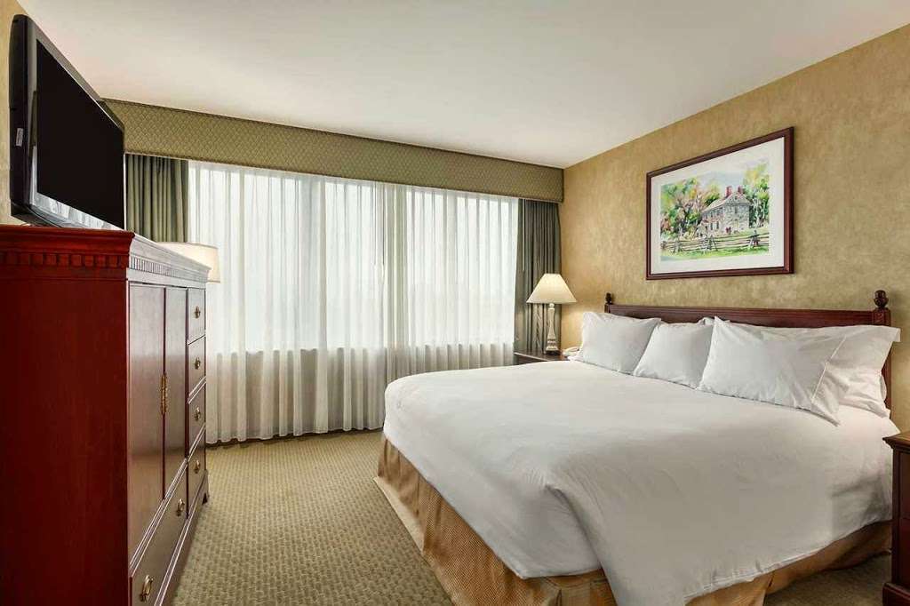 Embassy Suites by Hilton Philadelphia Valley Forge | 888 Chesterbrook Blvd, Wayne, PA 19087 | Phone: (610) 647-6700