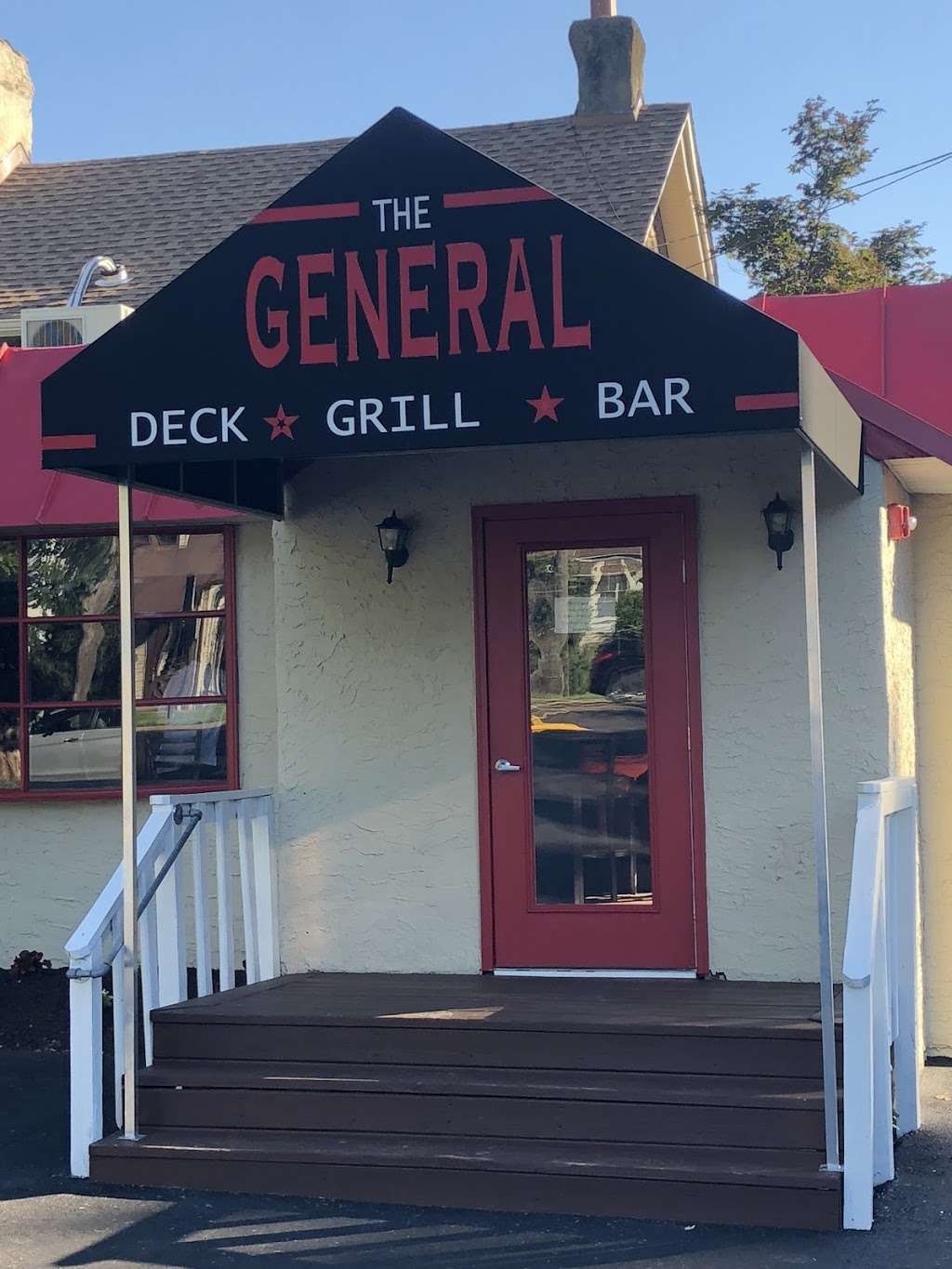 The General Deck-Bar-Grill | 76 Street Rd, Southampton, PA 18966 | Phone: (215) 322-1000