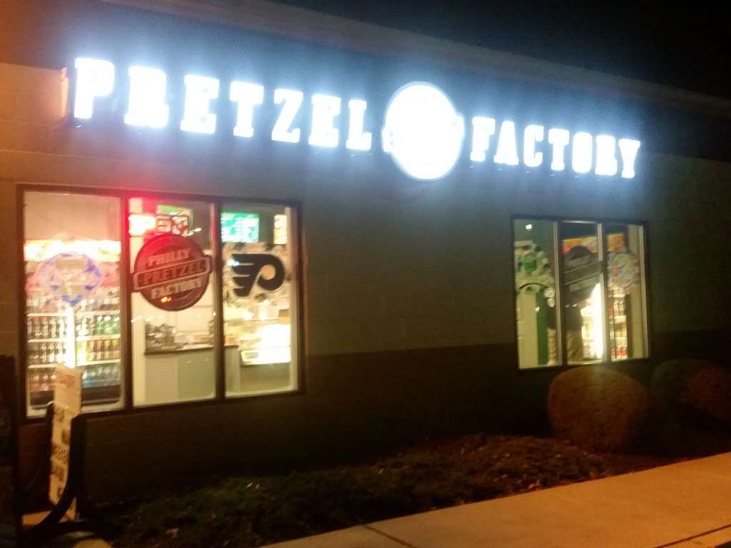 Philly Pretzel Factory | 499 Horsham Rd, Horsham, PA 19044 | Phone: (215) 442-1922