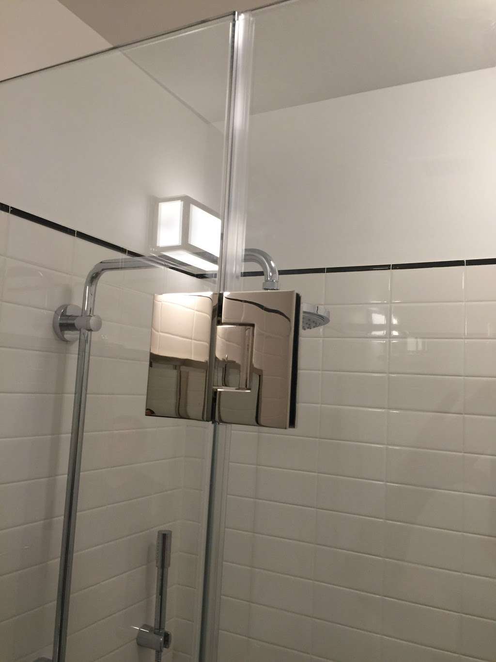 Custom Frameless Shower Doors | 42 Farm Rd, Middletown, NJ 07748 | Phone: (347) 476-2318