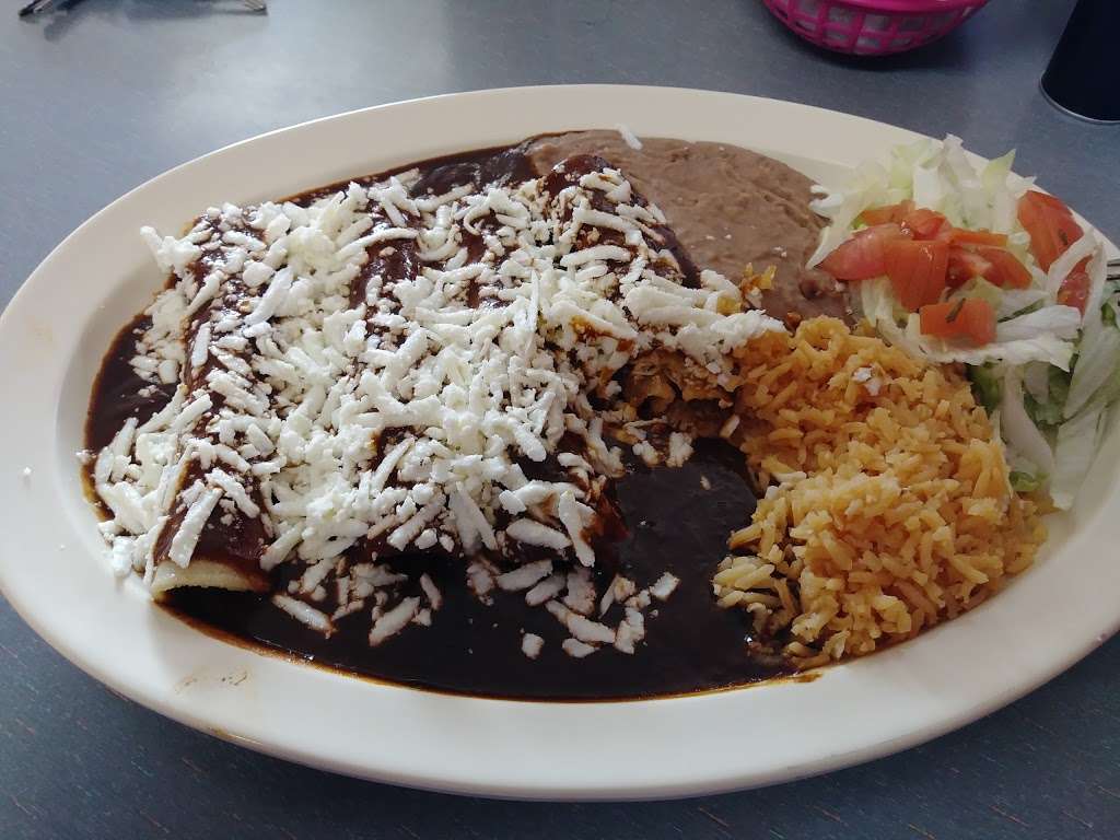 Guerreros Mexican Restaurant | 1859 Rigsby Ave, San Antonio, TX 78210, USA | Phone: (210) 333-2550