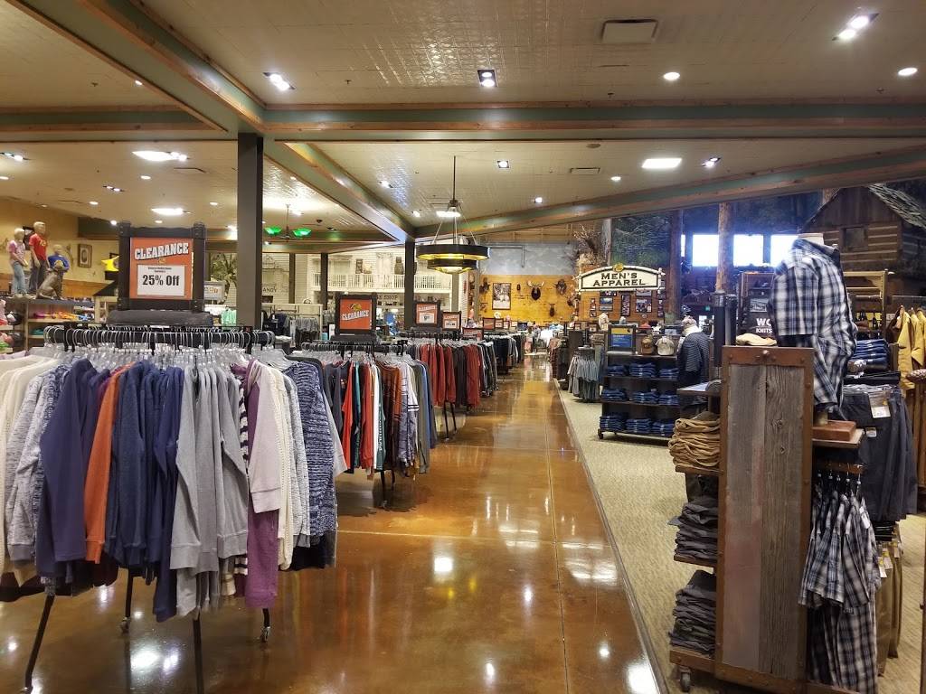 Bass Pro Shops Tracker Boat Center | 11550 Lakeridge Pkwy, Ashland, VA 23005, USA | Phone: (804) 496-4666