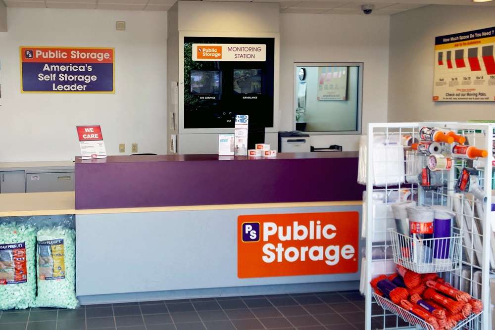 Public Storage | 105 Pleasant Valley St, Methuen, MA 01844, USA | Phone: (978) 291-5703