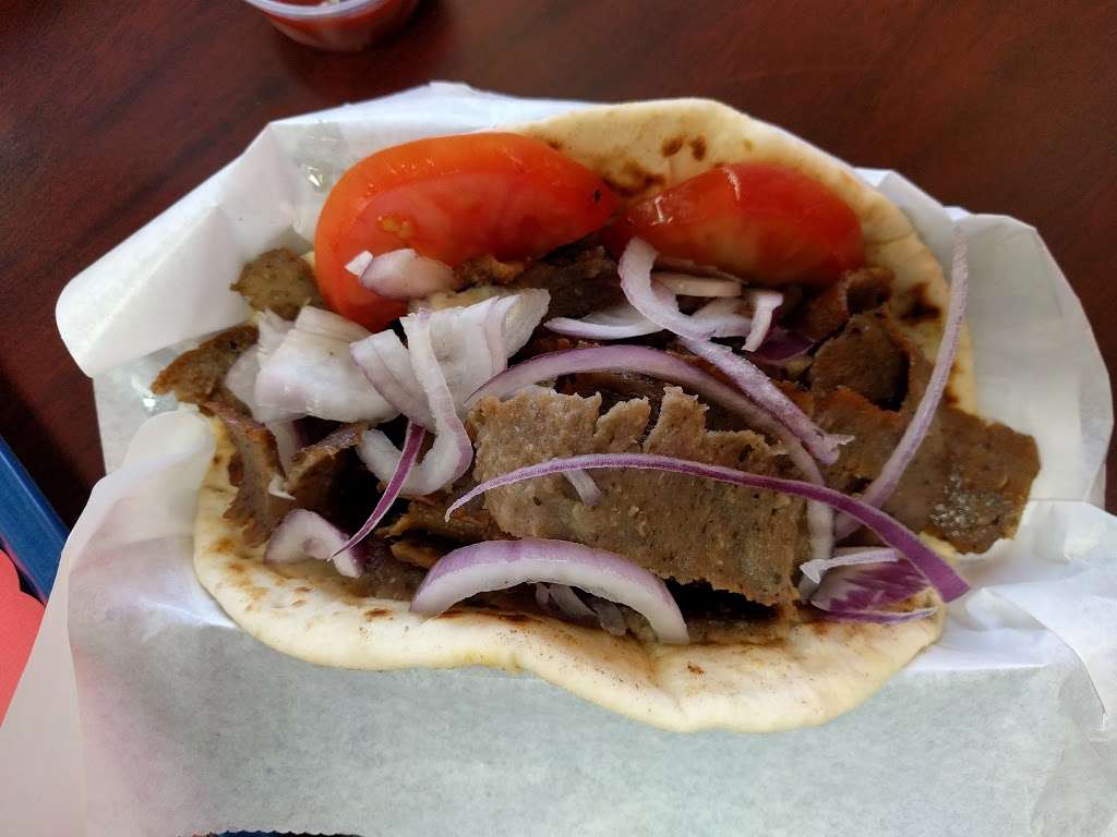 Gyro Grill | 6316 52nd St # C, Kenosha, WI 53144 | Phone: (262) 657-7200