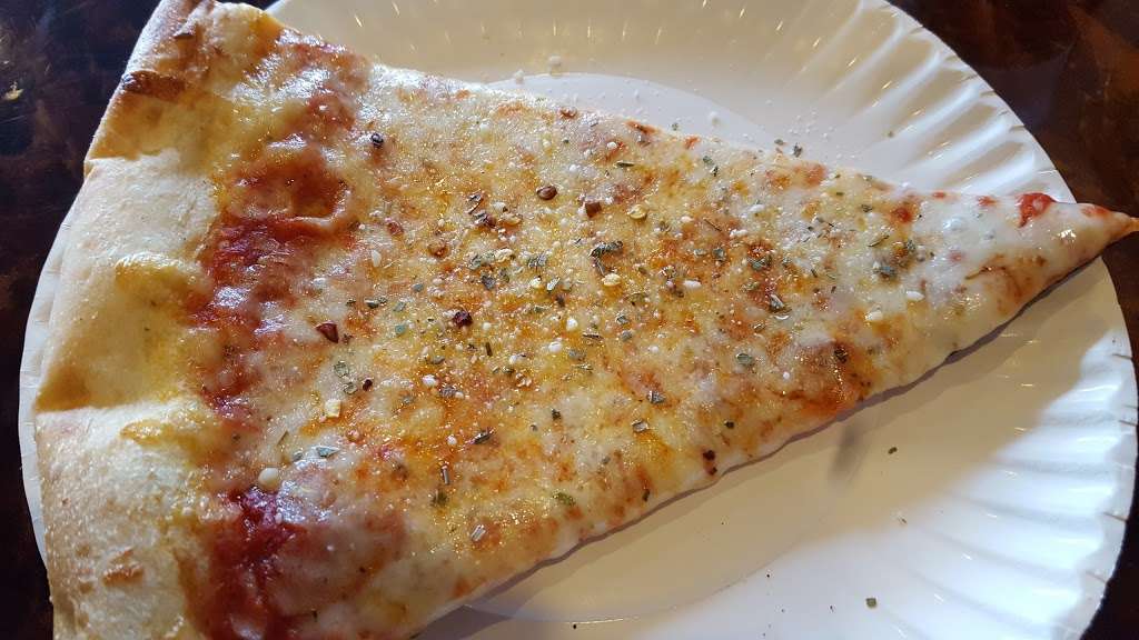 Ninos New York Style Pizza | 361 Comet Dr, Lancaster, PA 17603, USA | Phone: (717) 872-4511