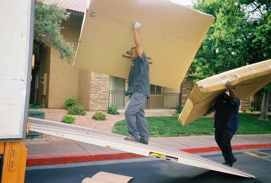 Ill move ya relocation services | 37630 Limelight Way, Palmdale, CA 93551, USA | Phone: (424) 373-0866