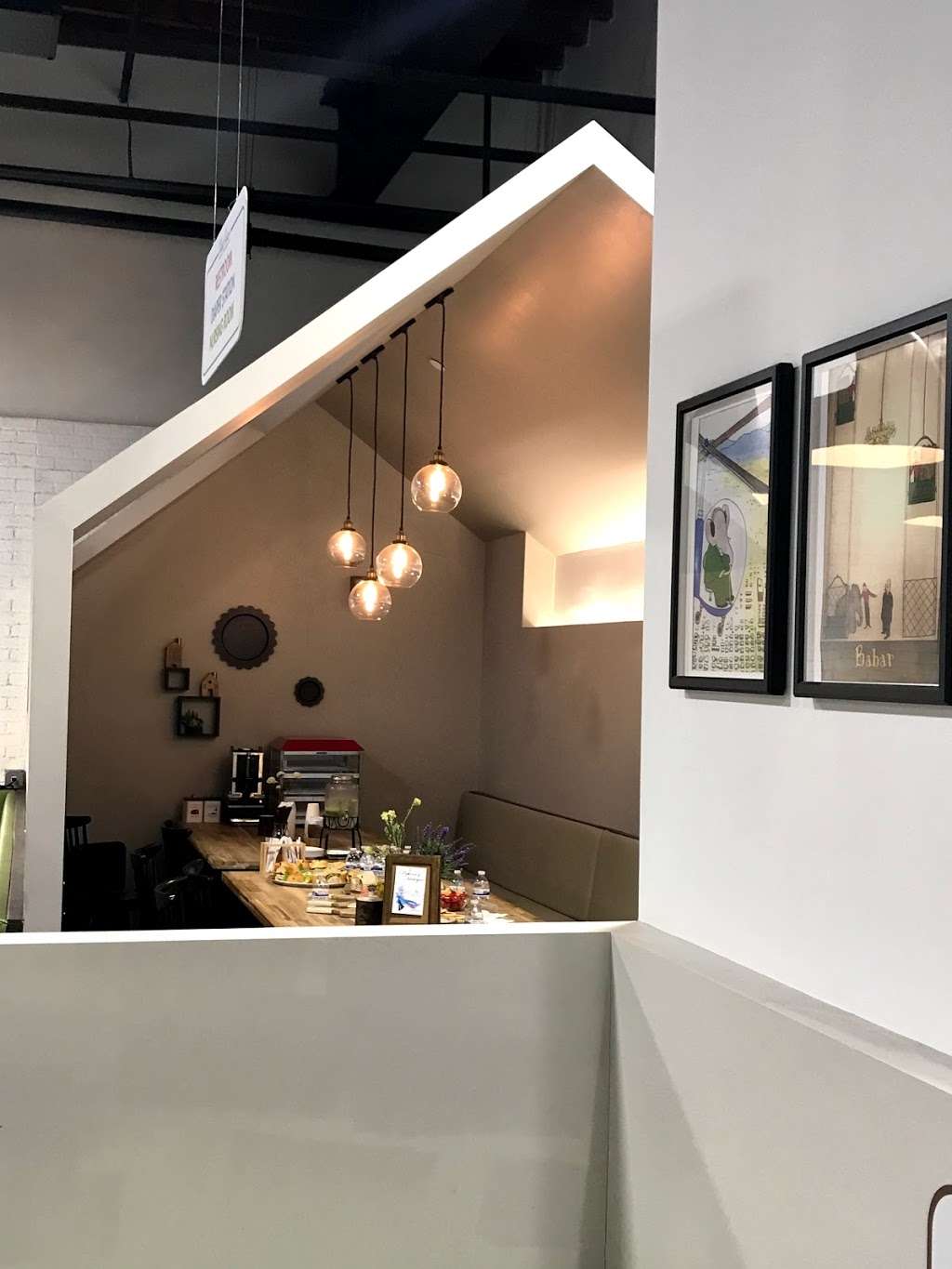 Lily and Liam | 250 S Van Brunt St, Englewood, NJ 07631, USA | Phone: (201) 567-5111