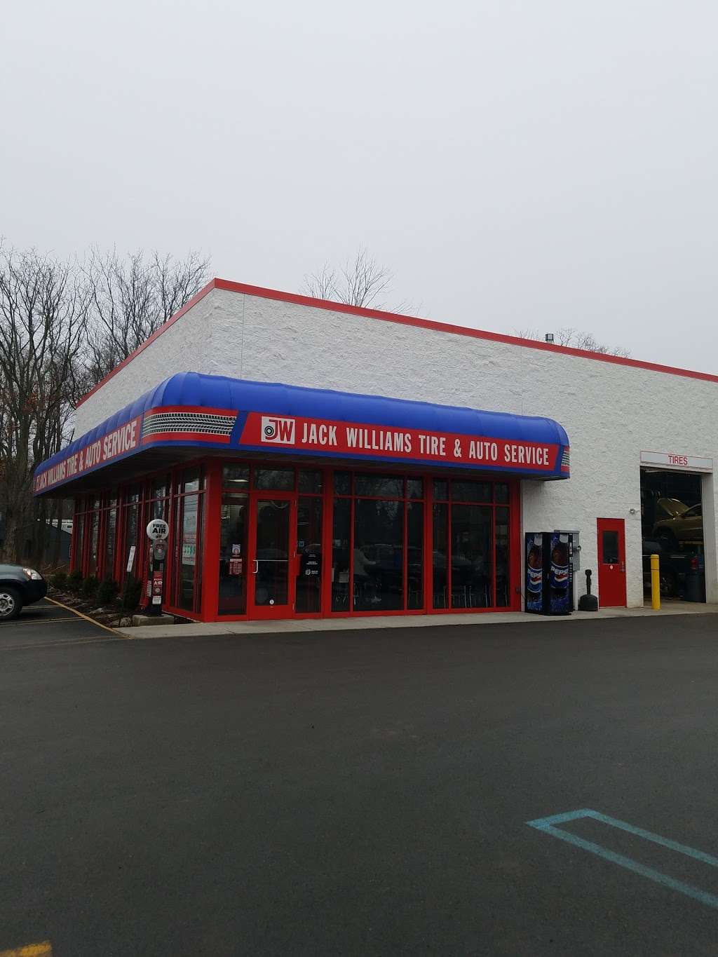 Jack Williams Tire & Auto Service Centers | 3042 PA-940, Mt Pocono, PA 18344, USA | Phone: (570) 839-8473