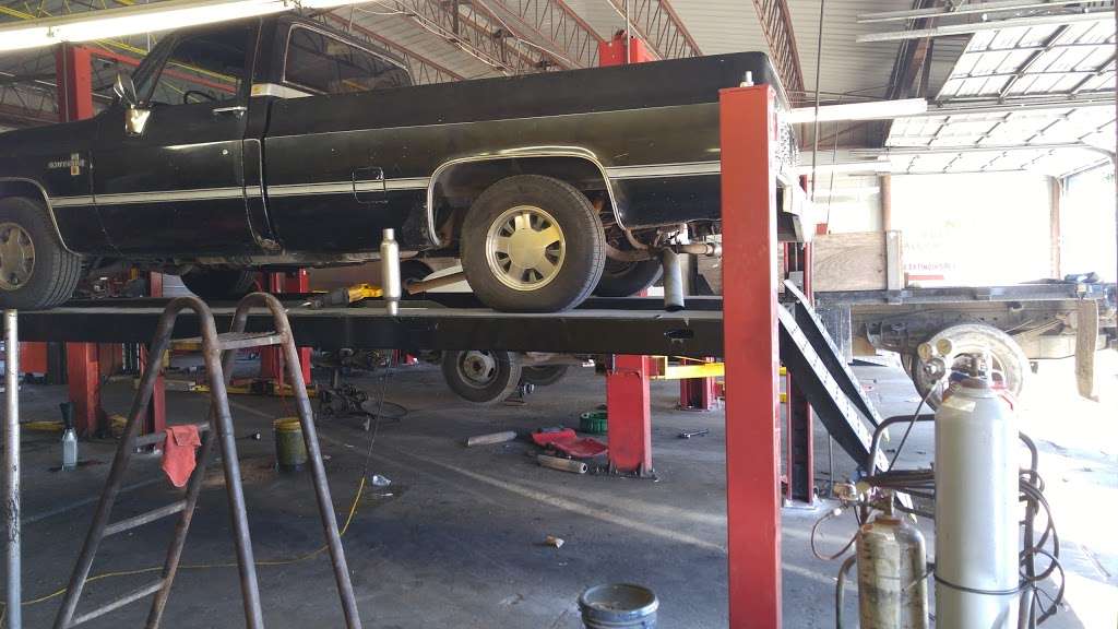 C D Auto Service Inc | 1103 N New Braunfels Ave, San Antonio, TX 78202, USA | Phone: (210) 224-0507