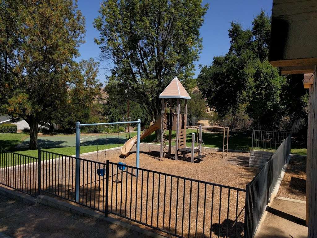 Foothill Park | 1850 Ardenwood Ave, Simi Valley, CA 93063, USA | Phone: (805) 584-4400