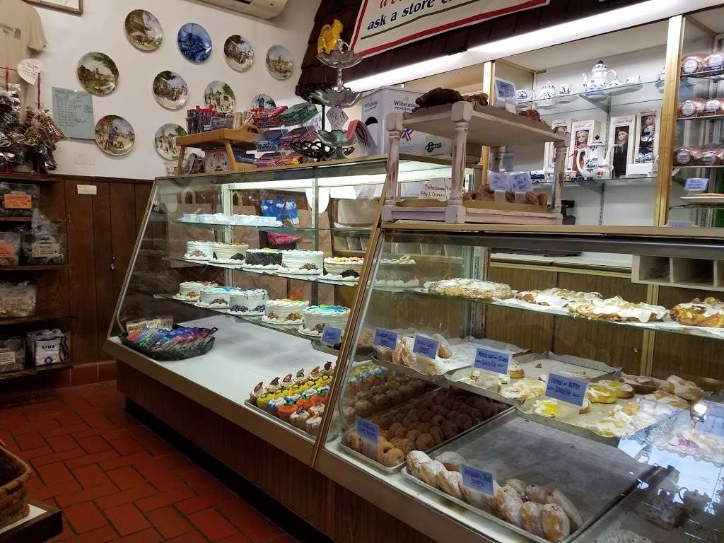 Holland American Bakery | 246 NJ-23, Sussex, NJ 07461, USA | Phone: (973) 875-5258