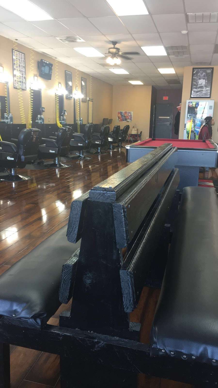 Perfections Barber Shop | 15115 Westheimer Rd, Houston, TX 77082, USA | Phone: (281) 531-8068