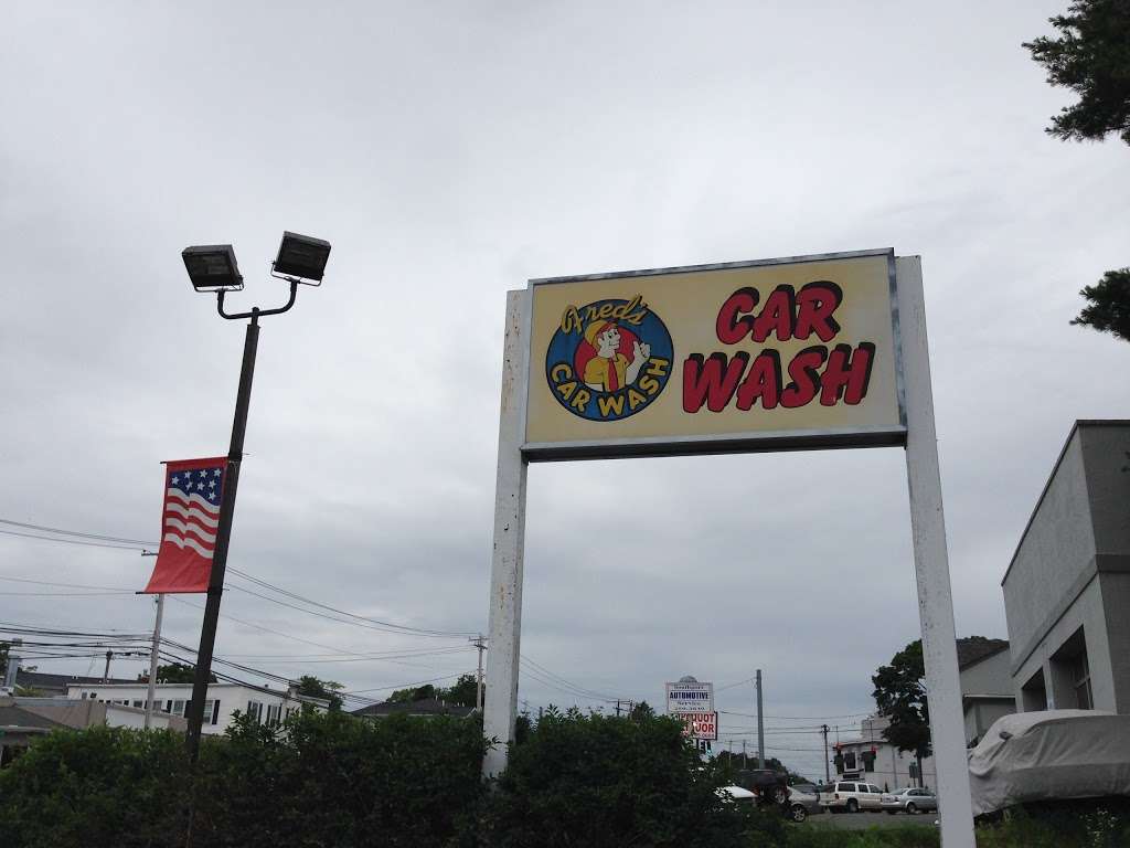 Freds Car Wash | 3400 Post Rd, Southport, CT 06890, USA | Phone: (203) 255-8182