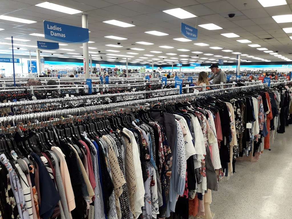 Ross Dress for Less | 7060 Sunset Blvd, Los Angeles, CA 90028, USA | Phone: (323) 465-0738