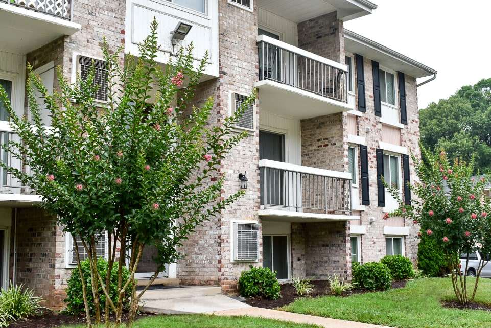 Chesapeake Village Apartments | 227 Carroll Island Rd, Middle River, MD 21220, USA | Phone: (410) 344-6043