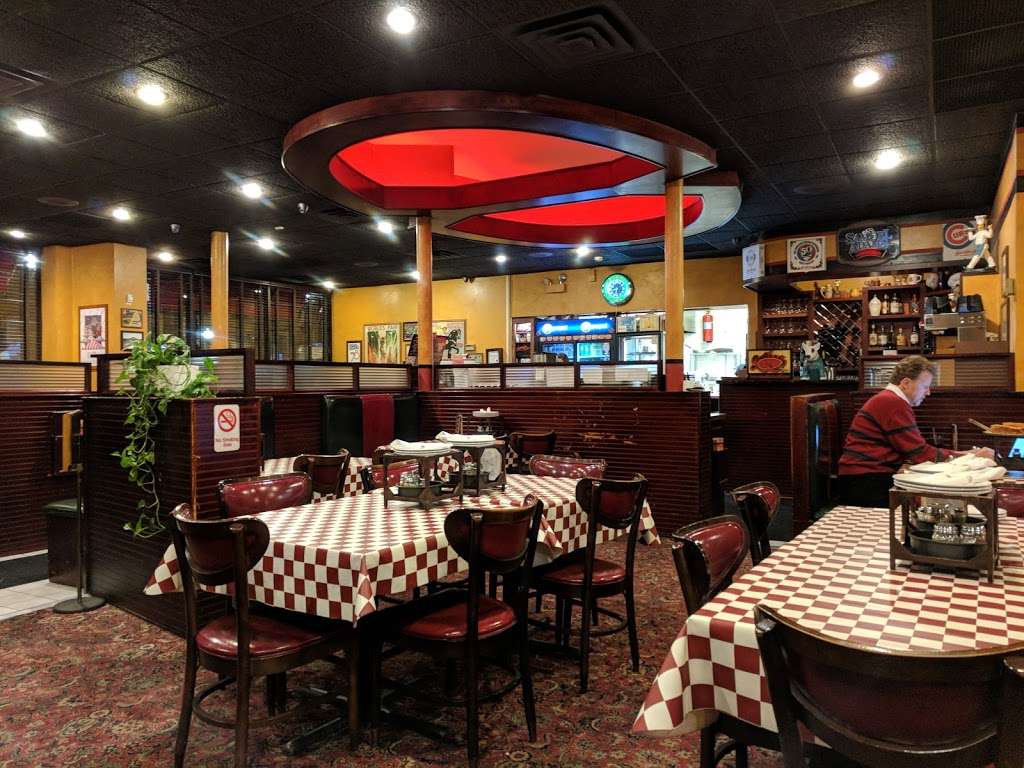 Giordanos Pizza Rogers Park | 6836 N Sheridan Rd, Chicago, IL 60626, USA | Phone: (773) 262-1313