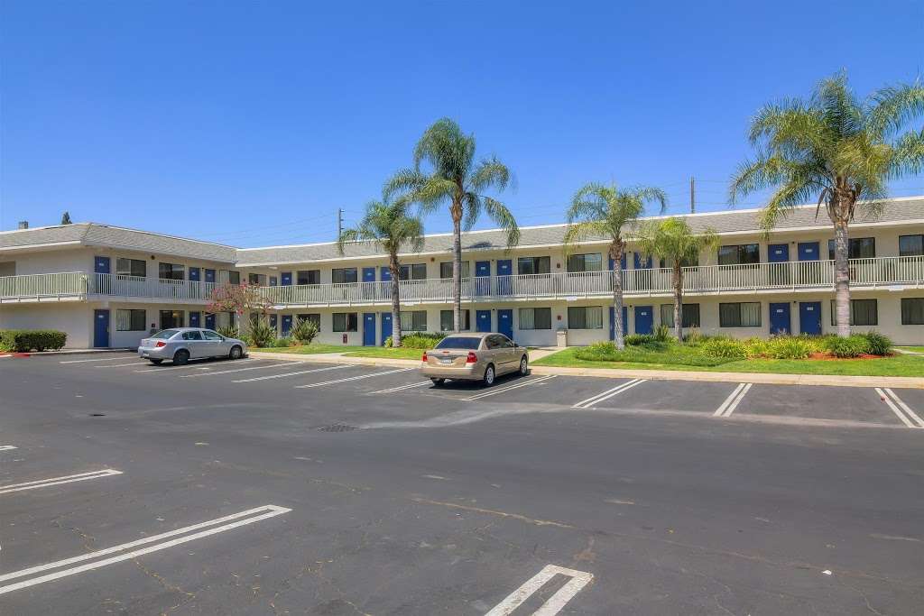 Motel 6 Los Angeles - Sylmar | 12775 Encinitas Ave, Sylmar, CA 91342 | Phone: (818) 362-9491