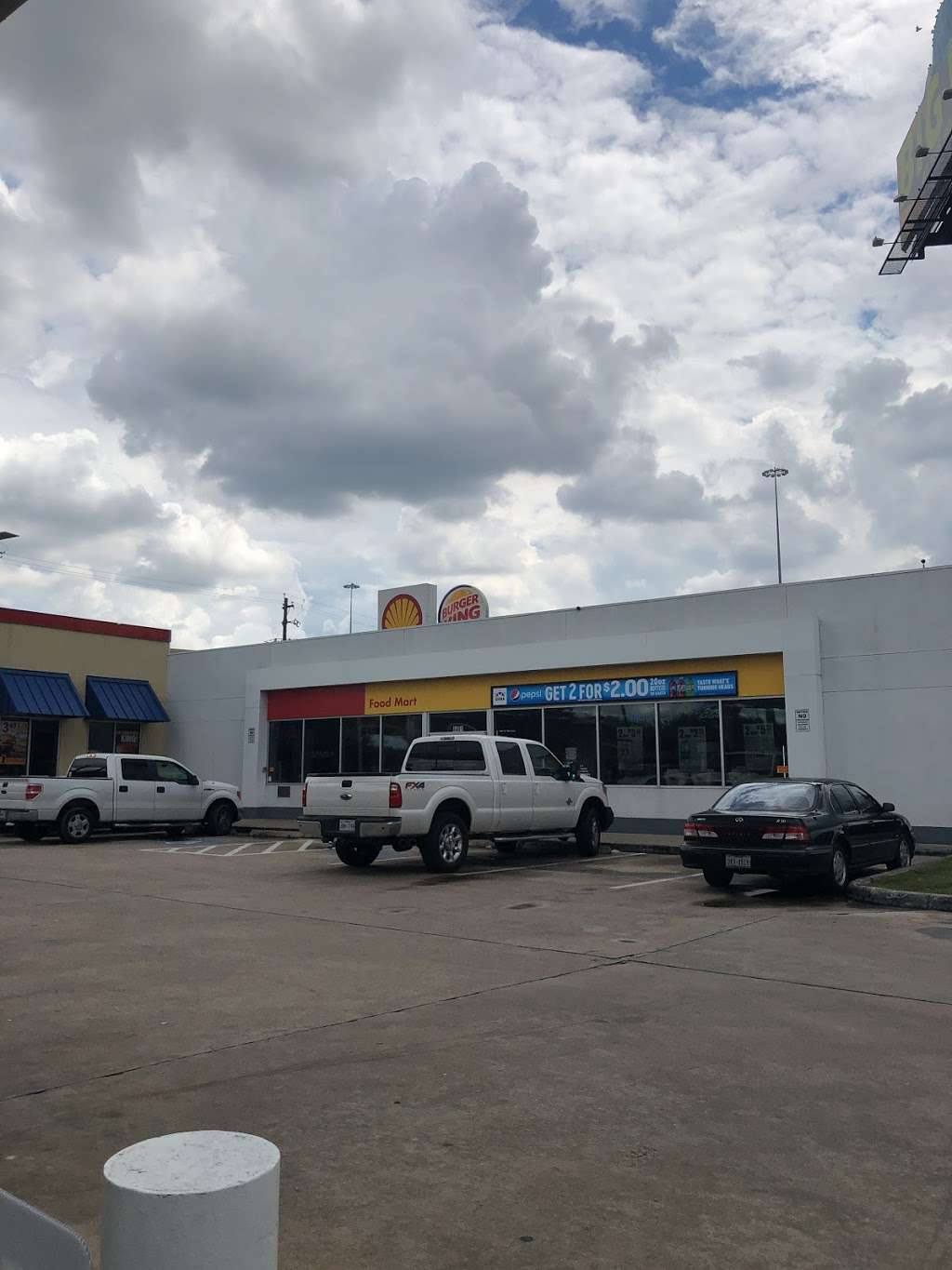 Shell | 4401 W 18th St, Houston, TX 77092 | Phone: (713) 688-5929