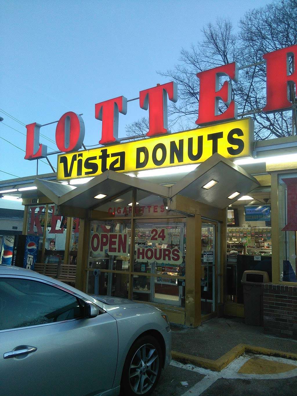 VISTA DONUTS & LOTTERY | 1096 Washington St, Attleboro, MA 02703, USA | Phone: (508) 639-5890