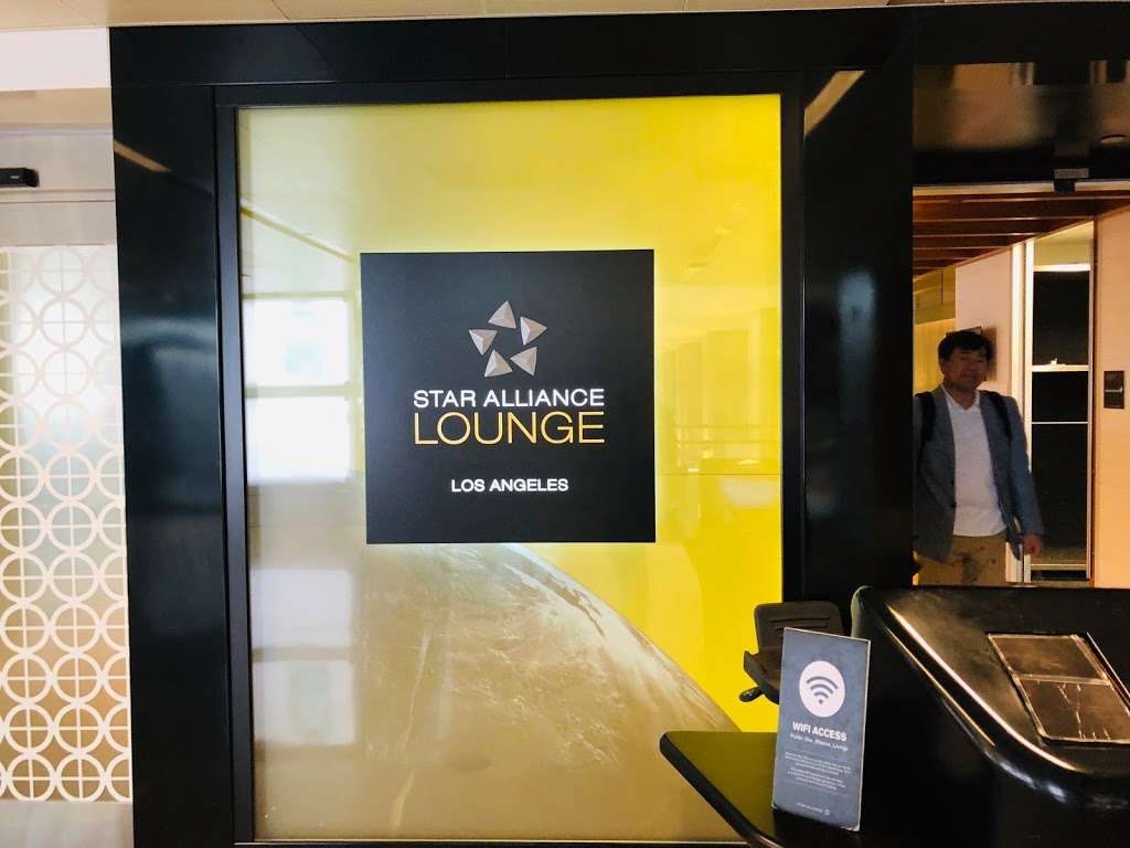 Star Alliance Lounge Los Angeles | 380 World Way, Suite S33, Los Angeles, CA 90045, USA | Phone: (310) 646-5260
