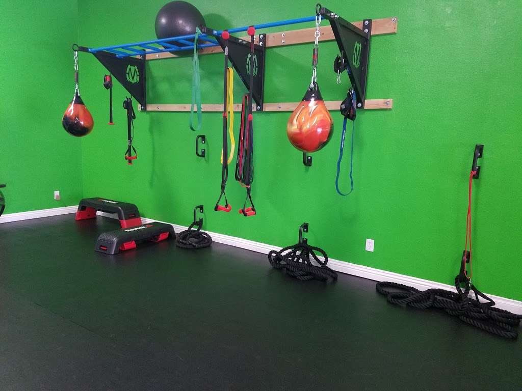 HELLION CORE FITNESS | 27737 Bouquet Canyon Rd #115, Santa Clarita, CA 91350 | Phone: (661) 210-5037