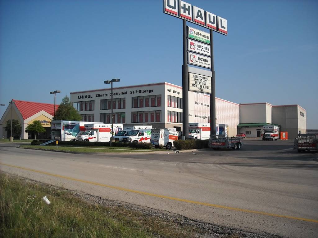 U-Haul Moving & Storage at I-20 & 360 | 3020 I-20 W, Grand Prairie, TX 75052, USA | Phone: (972) 623-3575