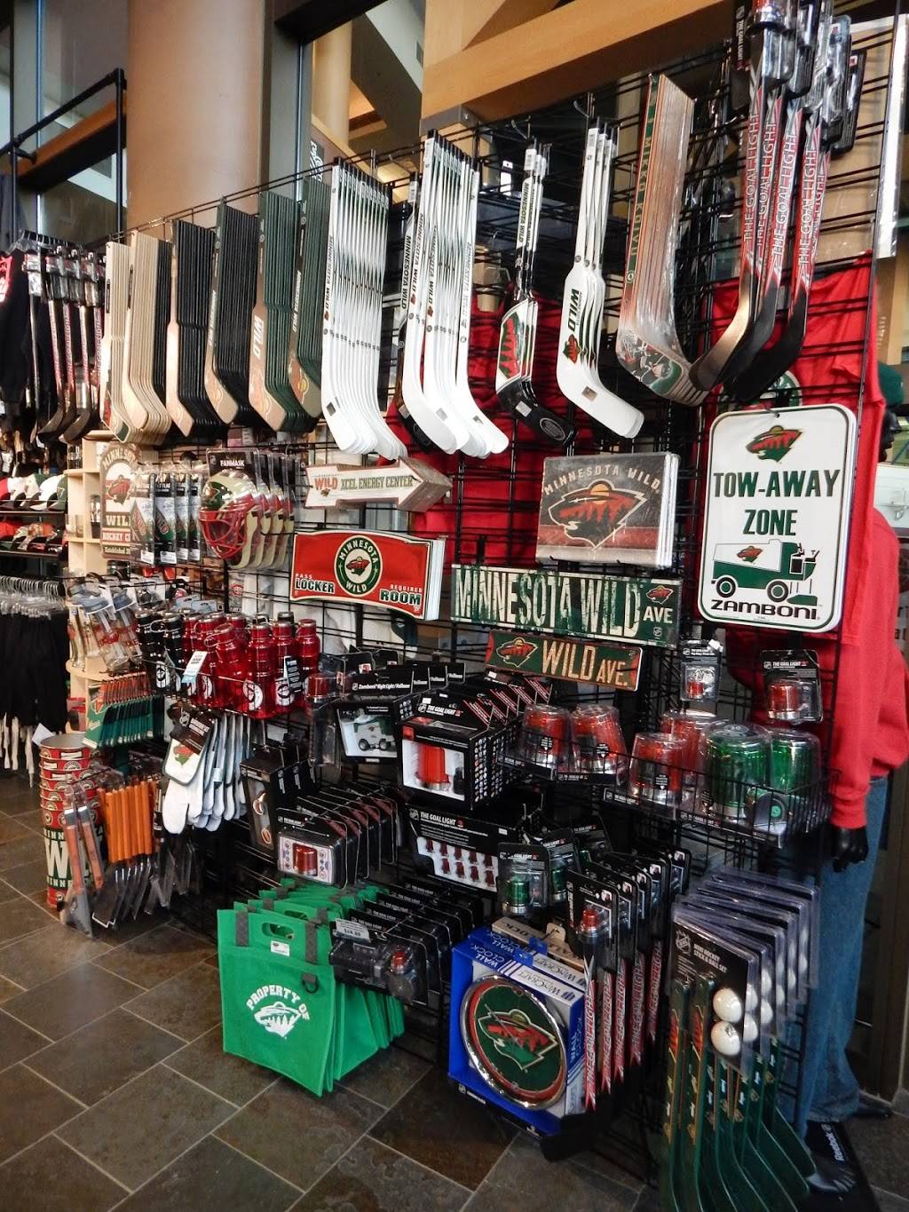 Minnesota Wild Hockey Lodge | 199 W Kellogg Blvd, St Paul, MN 55102, USA | Phone: (651) 726-8254