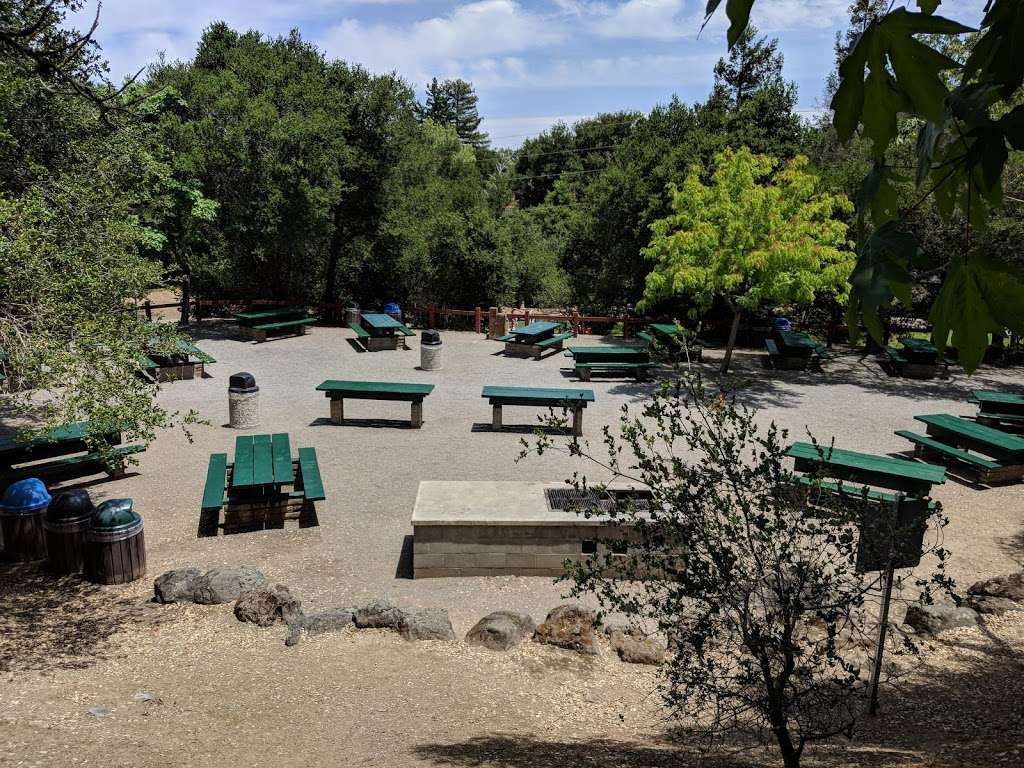 Linda Vista Park | Linda Vista Dr, Cupertino, CA 95014 | Phone: (408) 777-3120