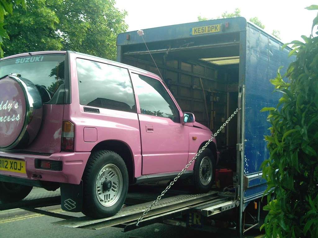 perry;s film & prop transport | 2 Mary Cl, Harrow, Stanmore HA7 1HG, UK | Phone: 07961 508701