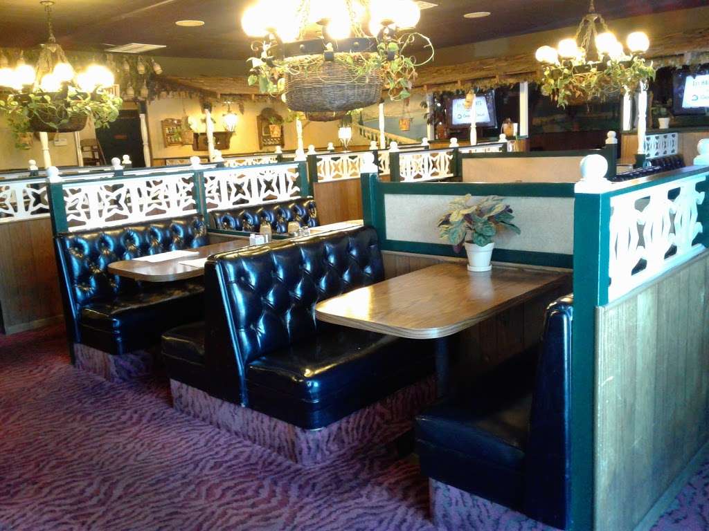 Little Tonys Italian Restaurant | 1441 Redwood St, Oxnard, CA 93033, USA | Phone: (805) 486-3619