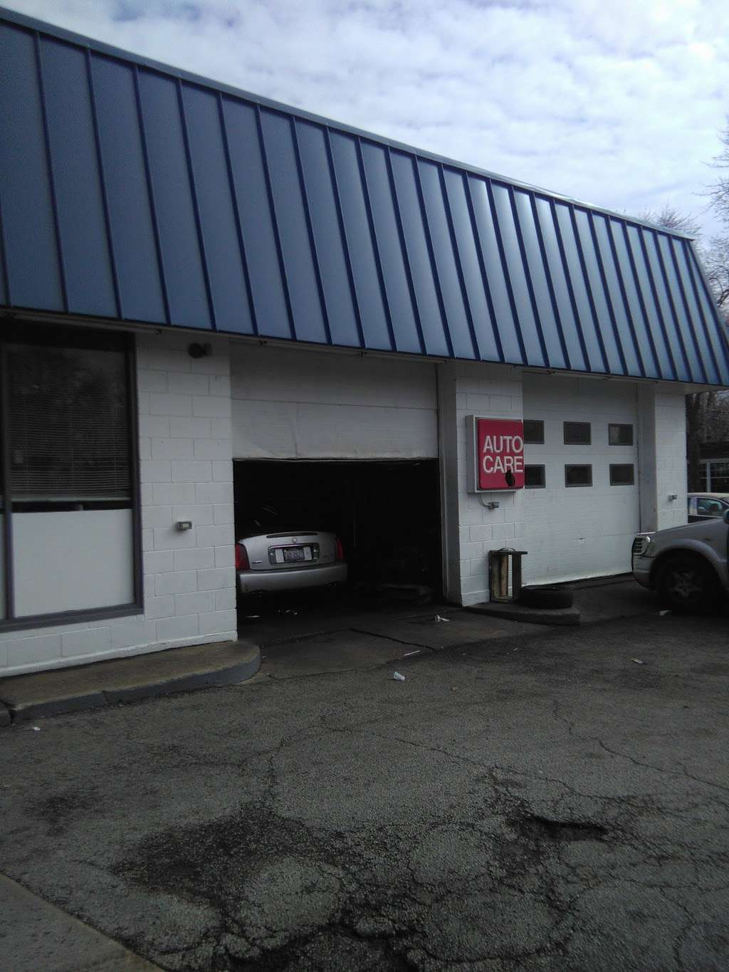 Sams Auto Services | 4401 St Charles Rd # A, Bellwood, IL 60104 | Phone: (708) 547-7781