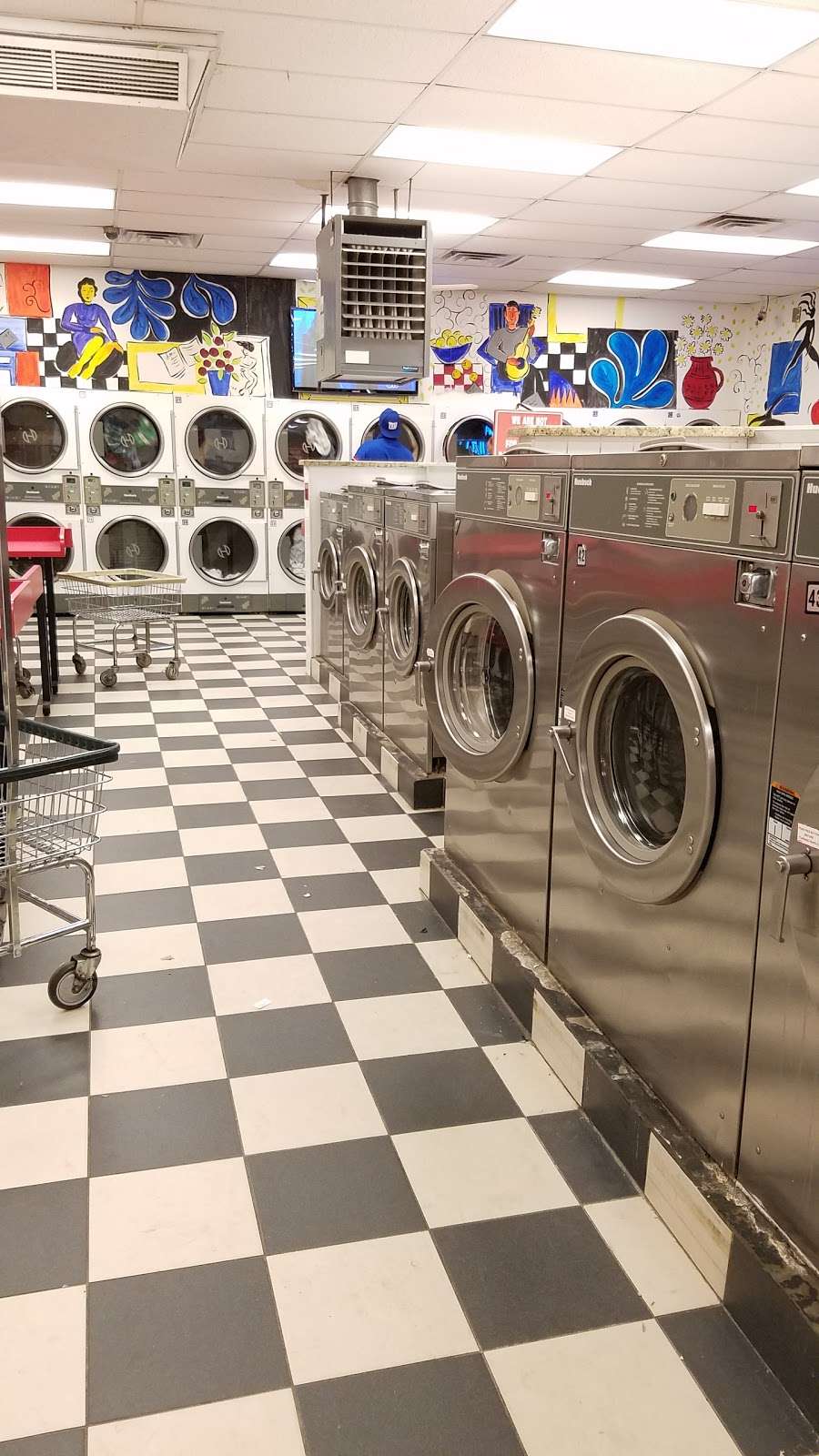 Spin Central Laundromat | 519 Avenel St, Avenel, NJ 07001, USA | Phone: (732) 326-9696