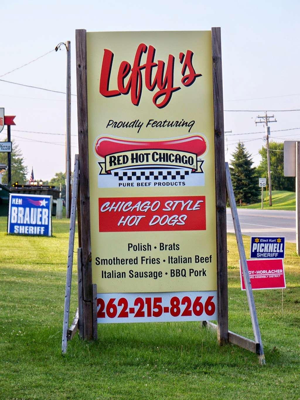 Leftys Chicago Style Hot Dogs | N7033 US-12, Elkhorn, WI 53121, USA | Phone: (262) 215-8266