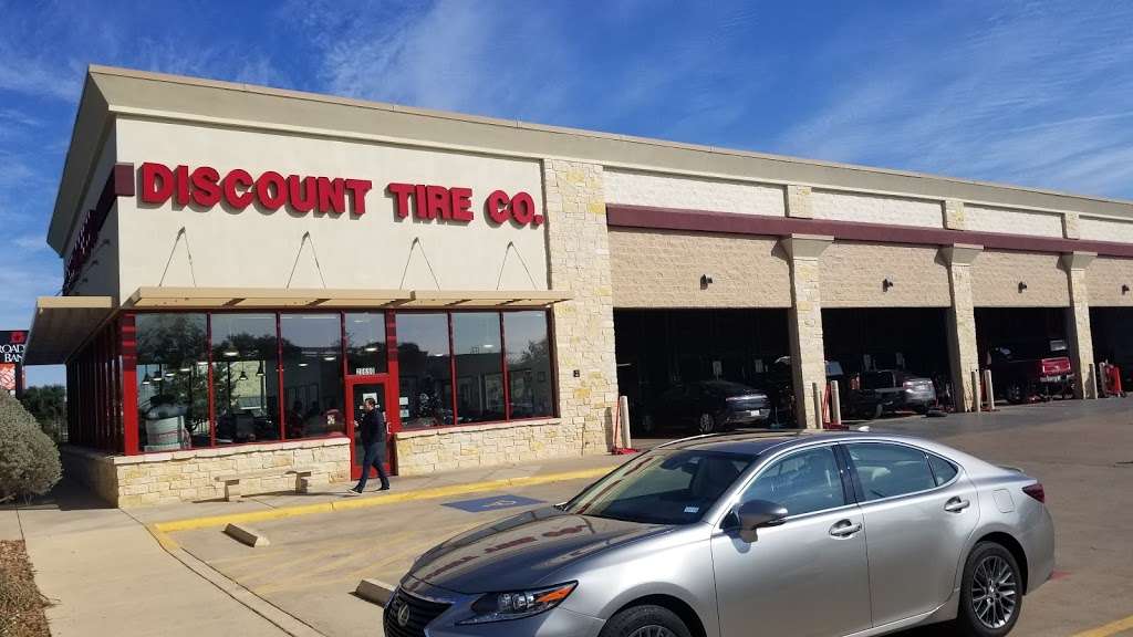 Discount Tire | 20690 US-281, San Antonio, TX 78258 | Phone: (210) 499-4730