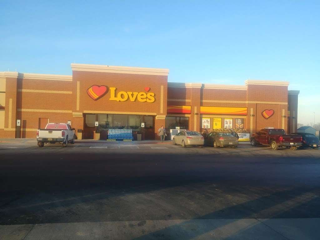 Loves Travel Stop | 1875 Campbell Crossing, Tipton, IN 46072, USA | Phone: (765) 963-4167