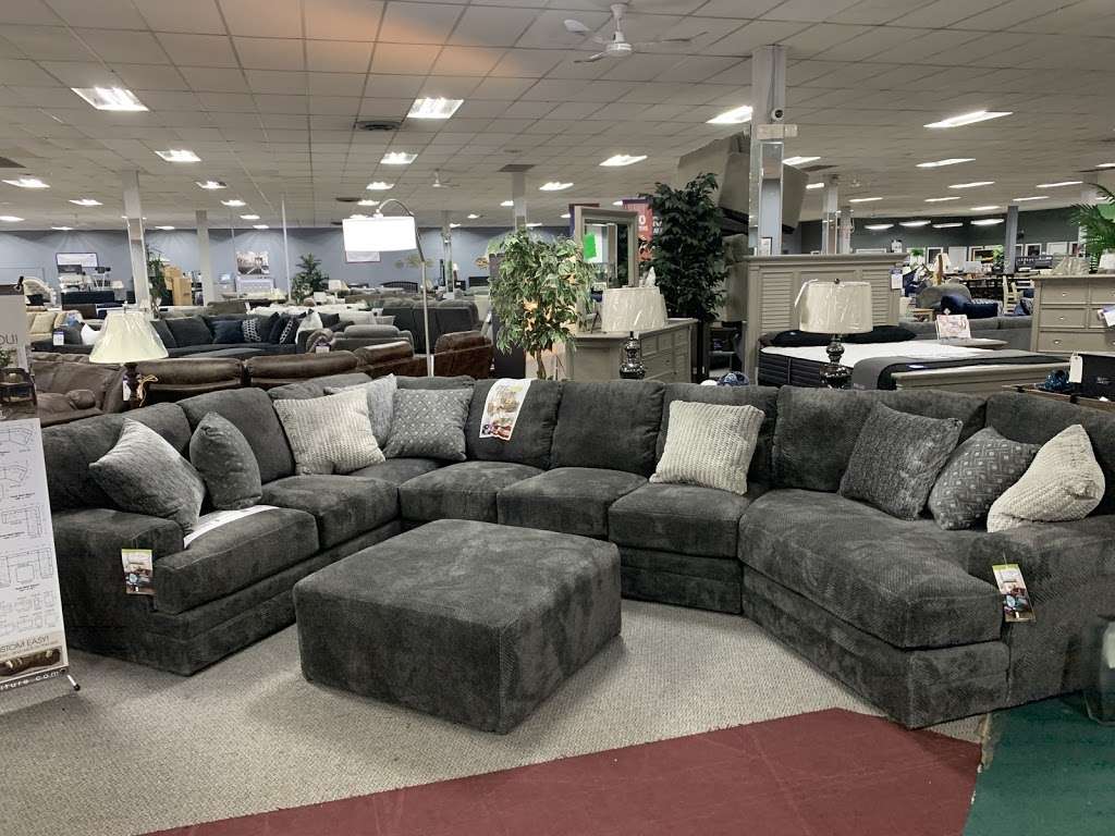 Walls Furniture & Mattress | 521 E Alto Rd, Kokomo, IN 46902, USA | Phone: (765) 626-1000