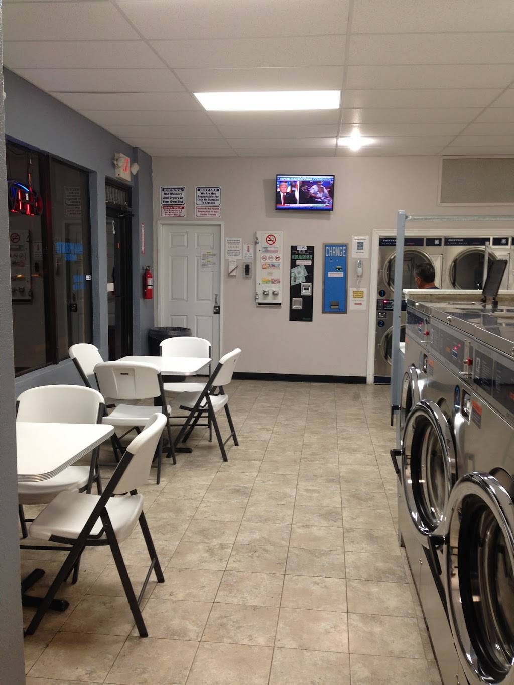 Laundromat Low Cost | 2050 Trawood Dr Suite # 2 - 3, El Paso, TX 79935, USA | Phone: (915) 239-1602