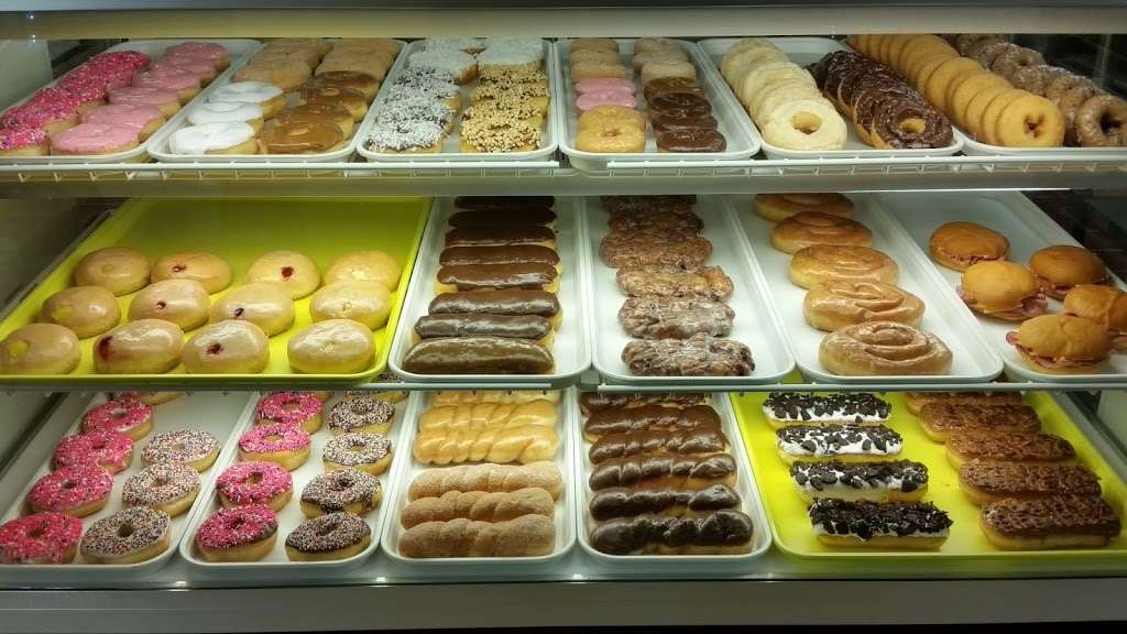 I-45 Donuts | 502 E 8th St, Ferris, TX 75125, USA | Phone: (469) 373-4689