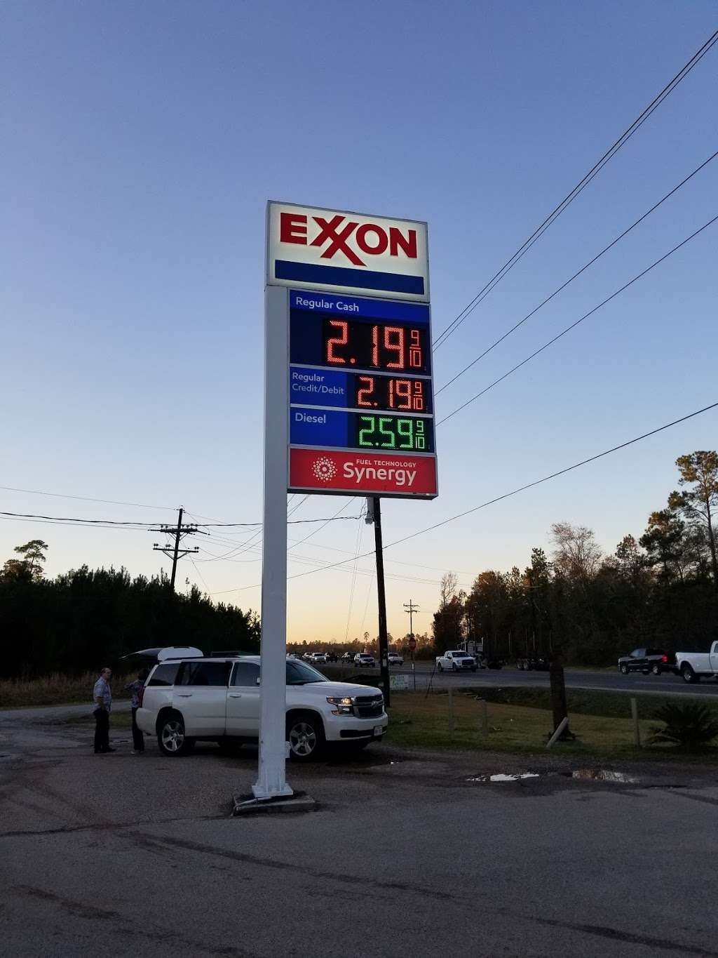 Exxon | 26509 TX-321, Cleveland, TX 77327, USA | Phone: (281) 592-3059