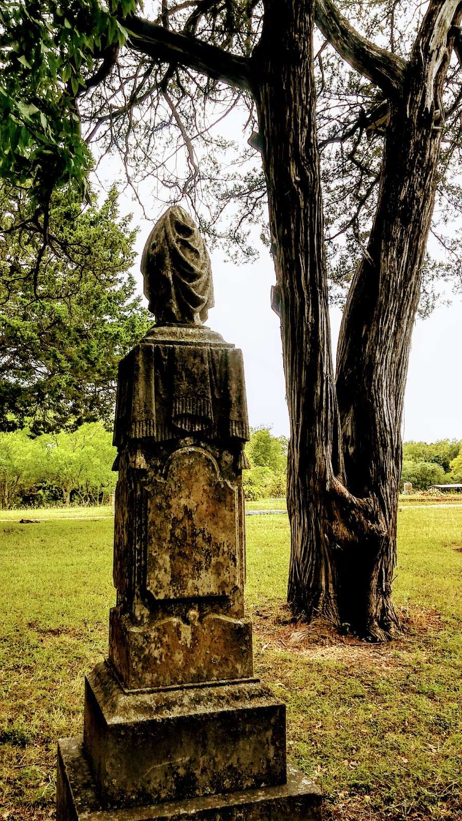 Edgewood Cemetery | Lancaster, TX 75146, USA