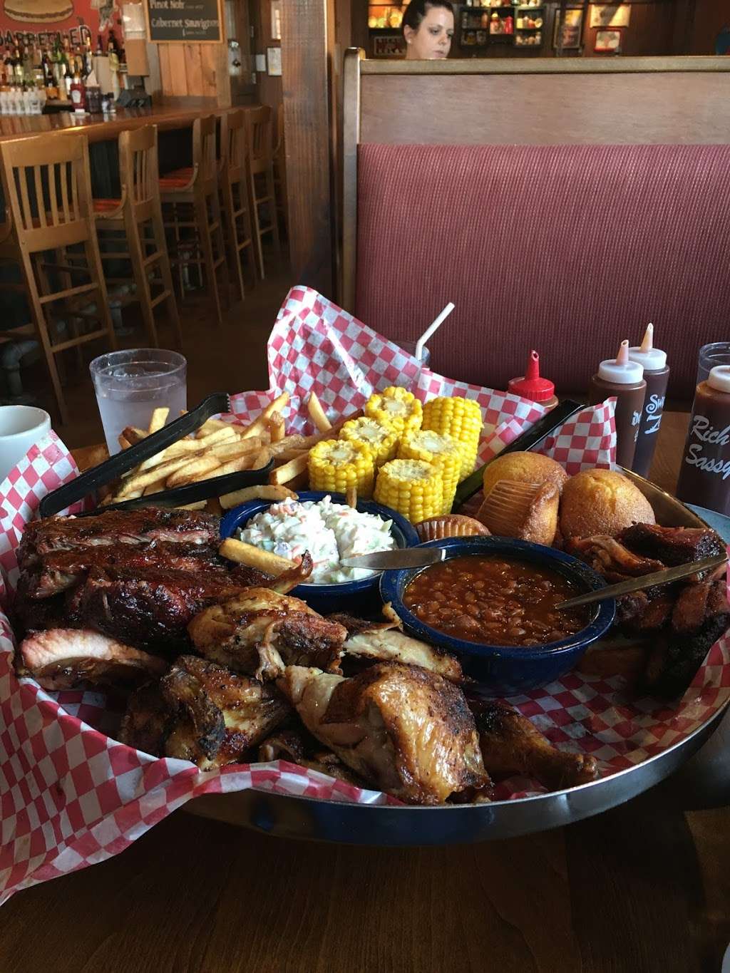 Famous Daves Bar-B-Que | 2440 US-34, Oswego, IL 60543 | Phone: (630) 551-4733