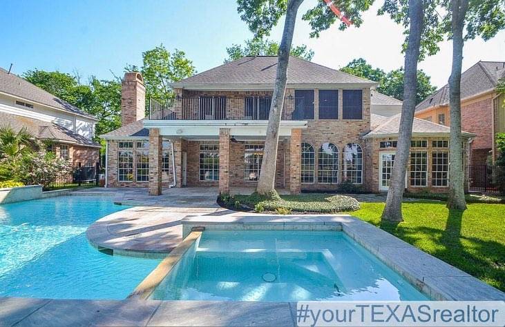 #yourTEXASrealtorRobbie | 10827 Fletcher Bridge Ln, Sugar Land, TX 77498, USA | Phone: (361) 293-8759