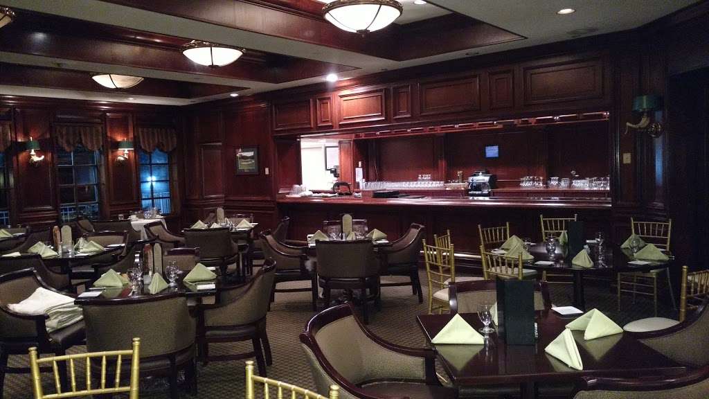 The Hamlet Golf & Country Club | 1 Clubhouse Dr, Commack, NY 11725, USA | Phone: (631) 499-5200