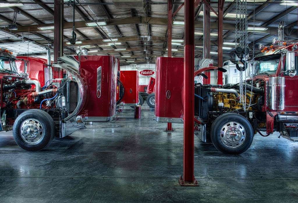 The Peterbilt Store - Gainesville | 5509 Wellington Rd, Gainesville, VA 20155 | Phone: (703) 656-4600