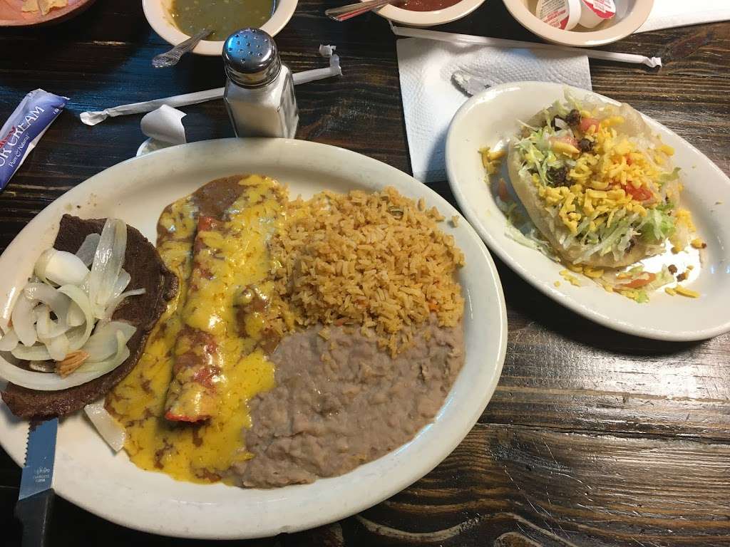 El Queretano Mexican Restaurant | 650 FM78, W, Cibolo, TX 78108, USA | Phone: (210) 566-2000